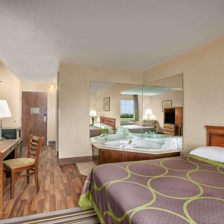 Super 8 By Wyndham Grayville Exterior photo